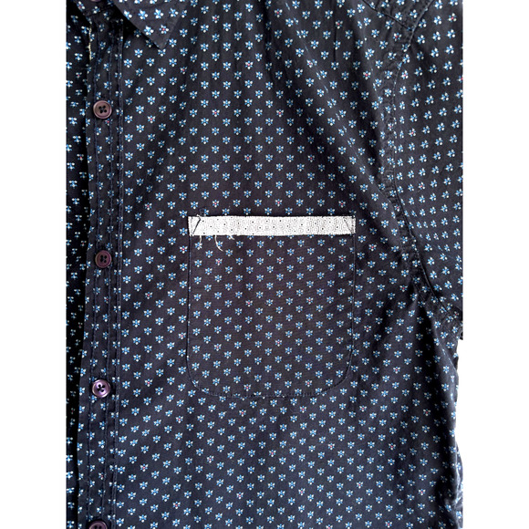 PD&C Men's Blue Button Up Short Sleeve Shirt size Medium - Picture 4 of 6